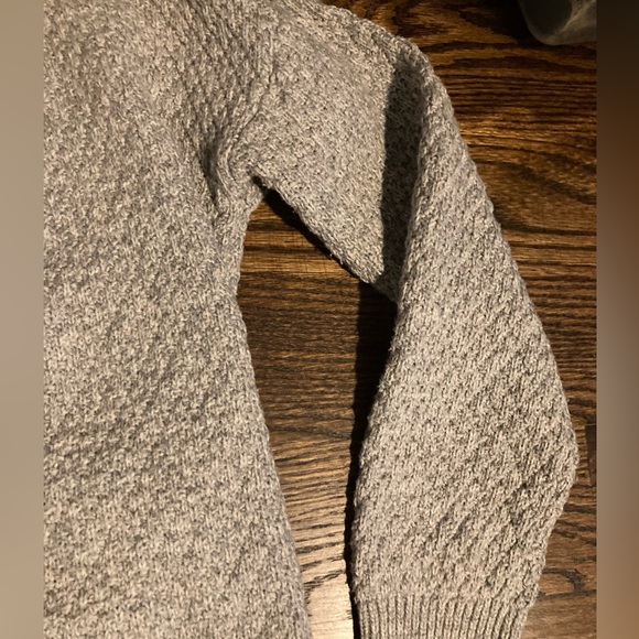 Akini Gray Cardigan Sweater w/ Thumbholes, Medium - Picture 6 of 7